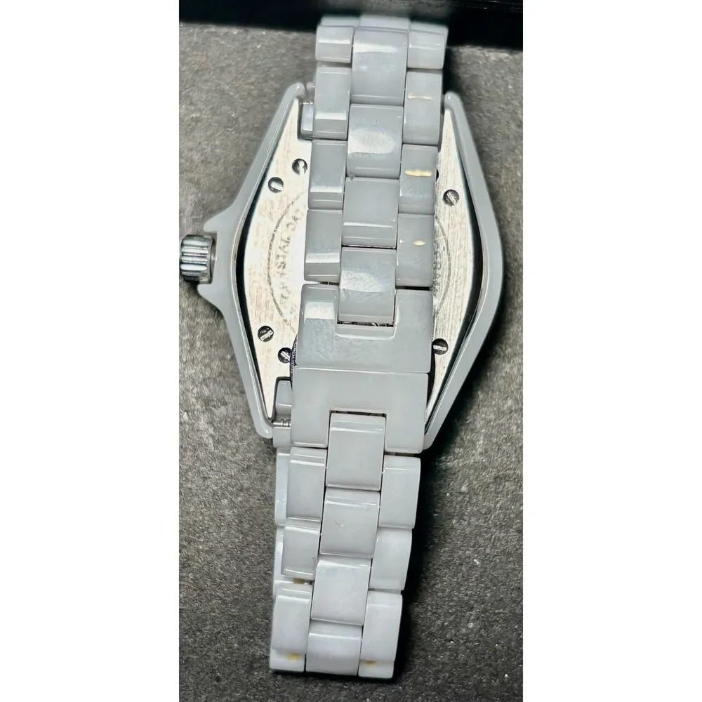 Stunning Geneva Classic White Ceramic-Style Watch